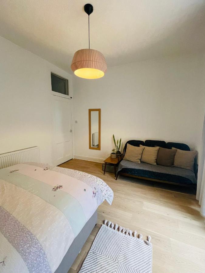 Ground Floor 1 Bedroom Flat In The City Centre Edinburgh Exterior photo