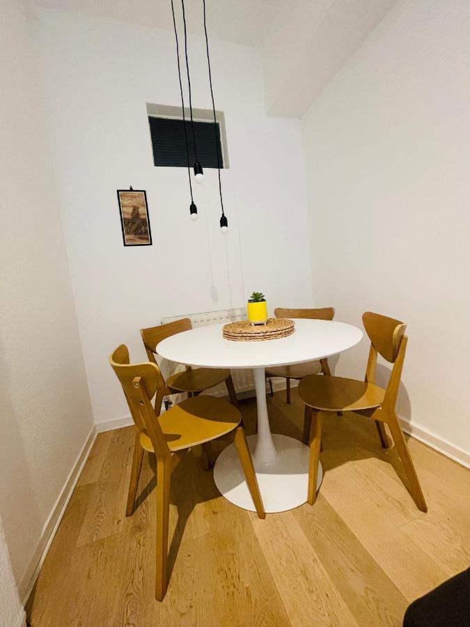 Ground Floor 1 Bedroom Flat In The City Centre Edinburgh Exterior photo