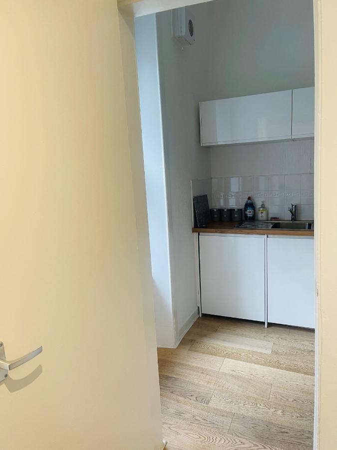 Ground Floor 1 Bedroom Flat In The City Centre Edinburgh Exterior photo